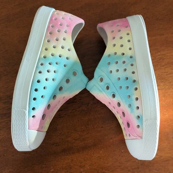 NATIVE JEFFERSON PASTEL PAINT toddler - little kids size 

C5 - Picture 2 of 6